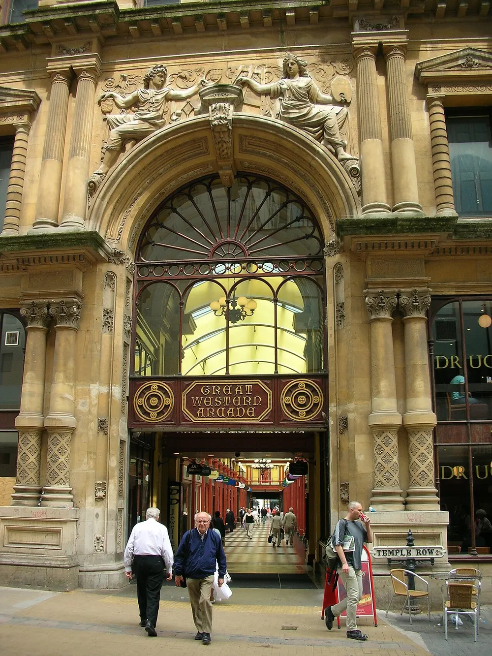 Great Western Arcade, the local landmark of B2