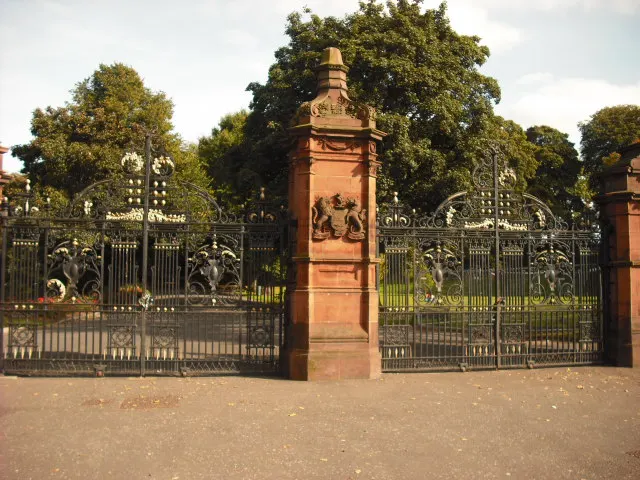 Ormeau Park, the local landmark of BT6