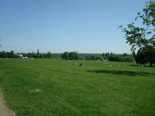 Danson Park, the local landmark of DA6