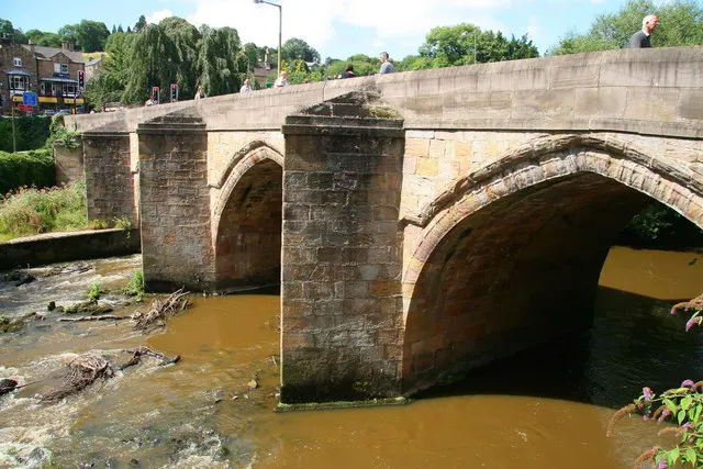 Matlock Bridge, the local landmark of DE4