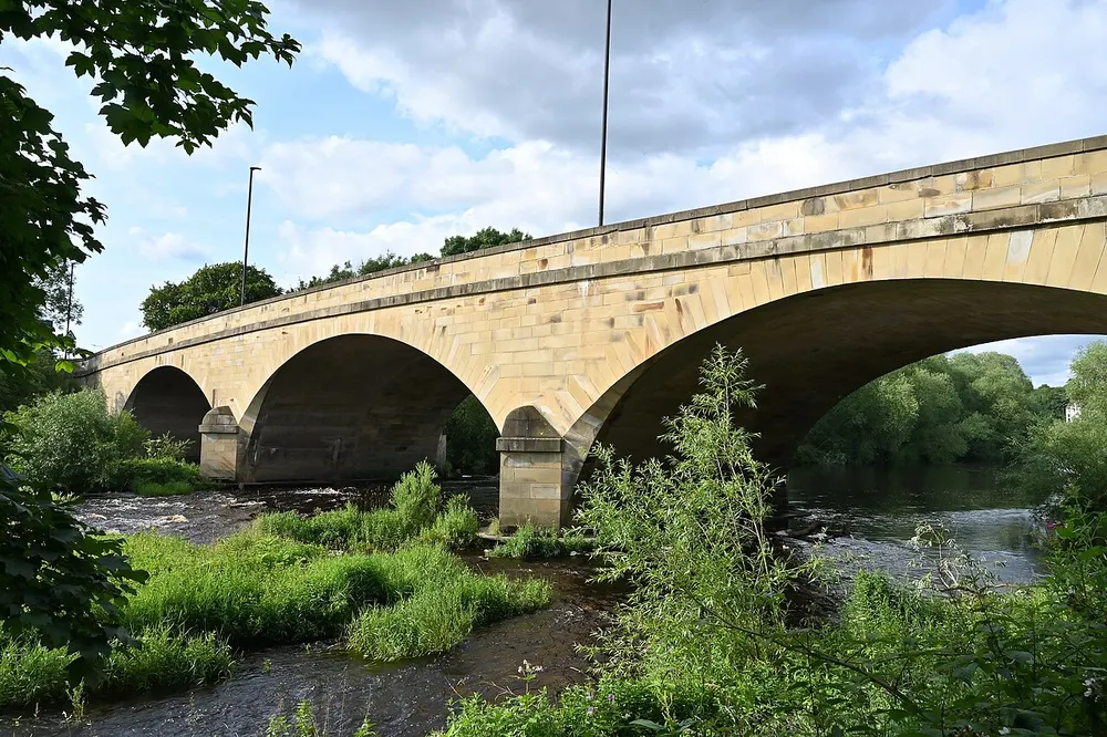 Blackwell Bridge, the local landmark of DL2