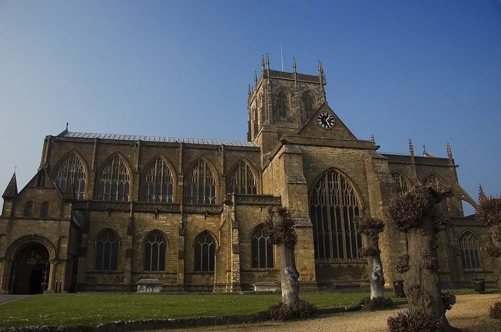 Sherborne Abbey, the local landmark of DT9
