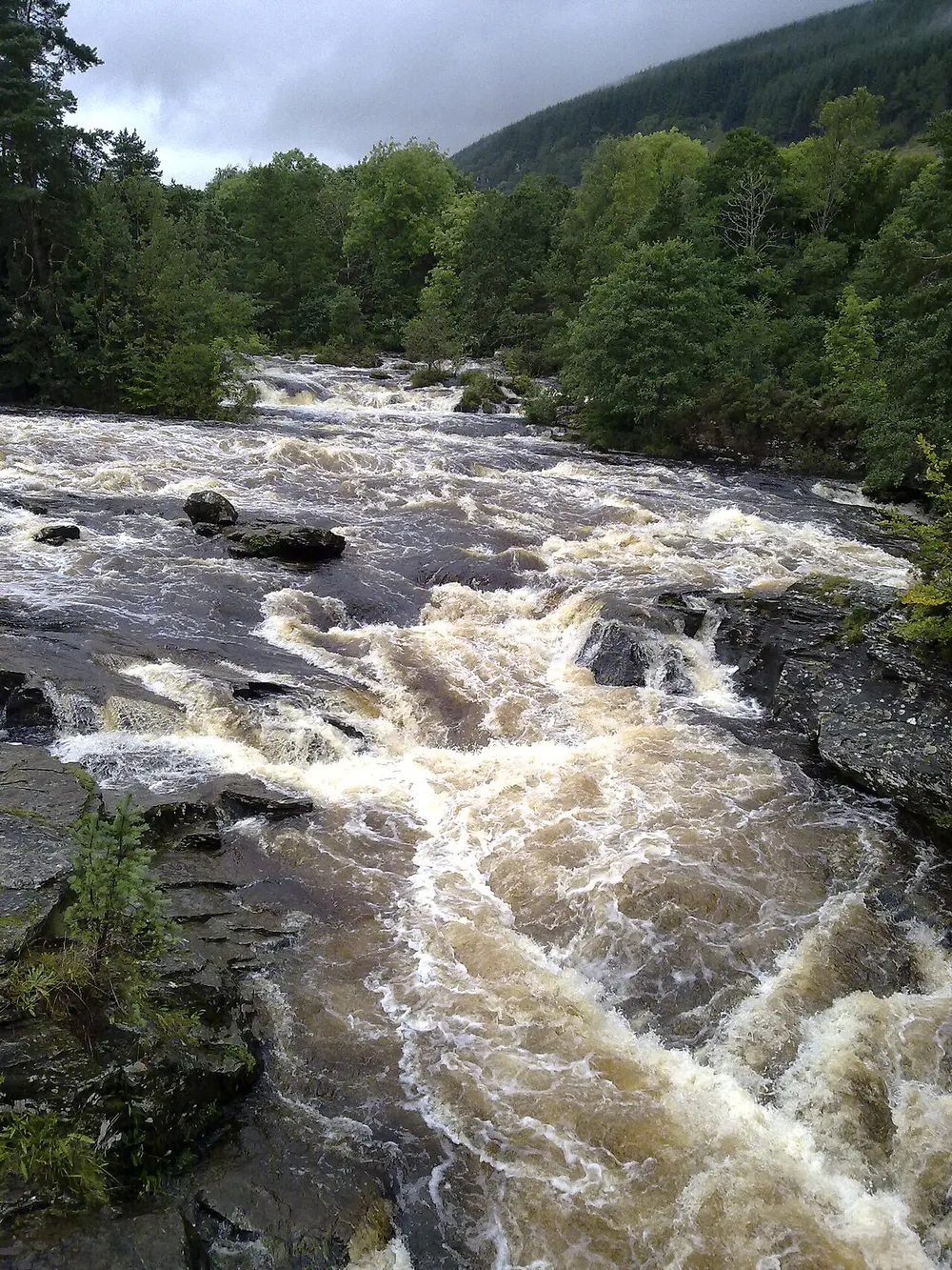 Falls of Dochart, the local landmark of FK21