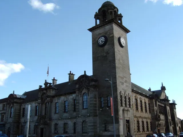Clydebank Town Hall, the local landmark of G81