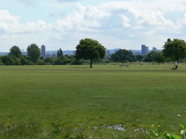 Western Park, Leicester, the local landmark of LE3