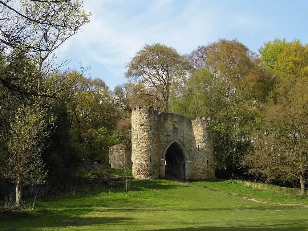 Roundhay Park, the local landmark of LS8