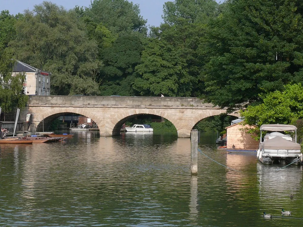 Folly Bridge, the local landmark of OX1