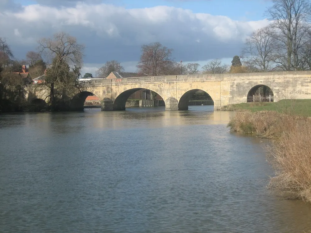 Wallingford Bridge, the local landmark of OX10