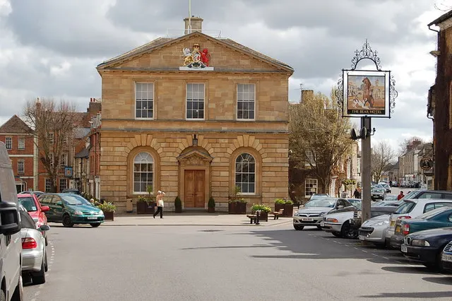 Woodstock Town Hall, the local landmark of OX20