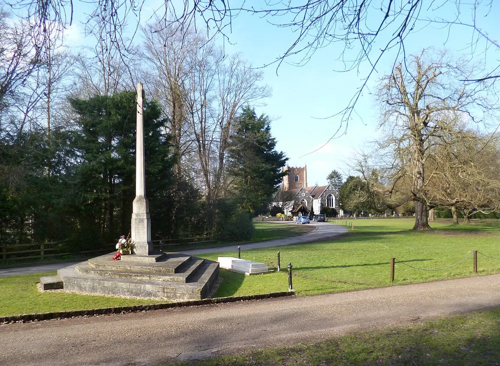 Wargrave War Memorial, the local landmark of RG10