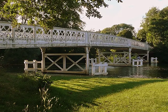 Whitchurch Bridge, the local landmark of RG8