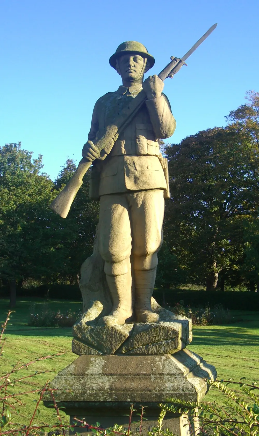 Gleadless War Memorial, the local landmark of S12