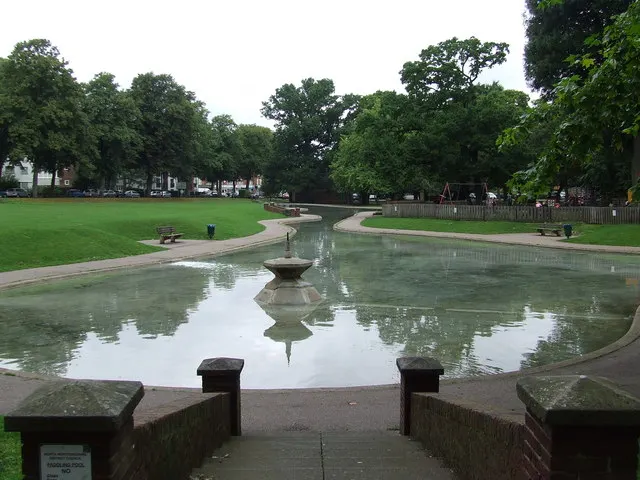 Howard Park and Gardens, the local landmark of SG6