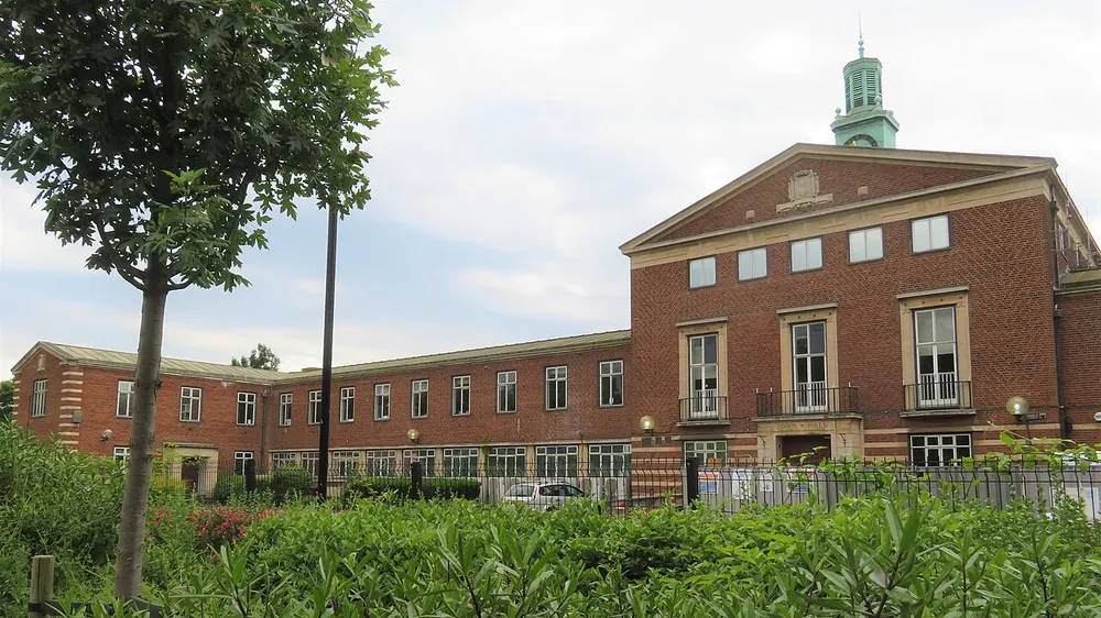 Slough Town Hall, the local landmark of SL1